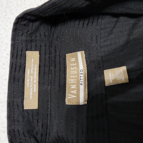 *VAN HEUSEN* Men's Button Down Dress Shirt - Picture 2 of 4